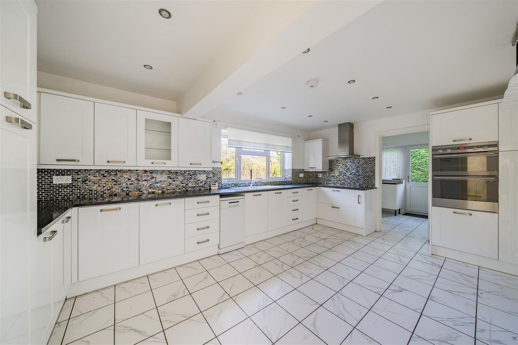 Property photo 3 of 30 1243804 (4).Jpg