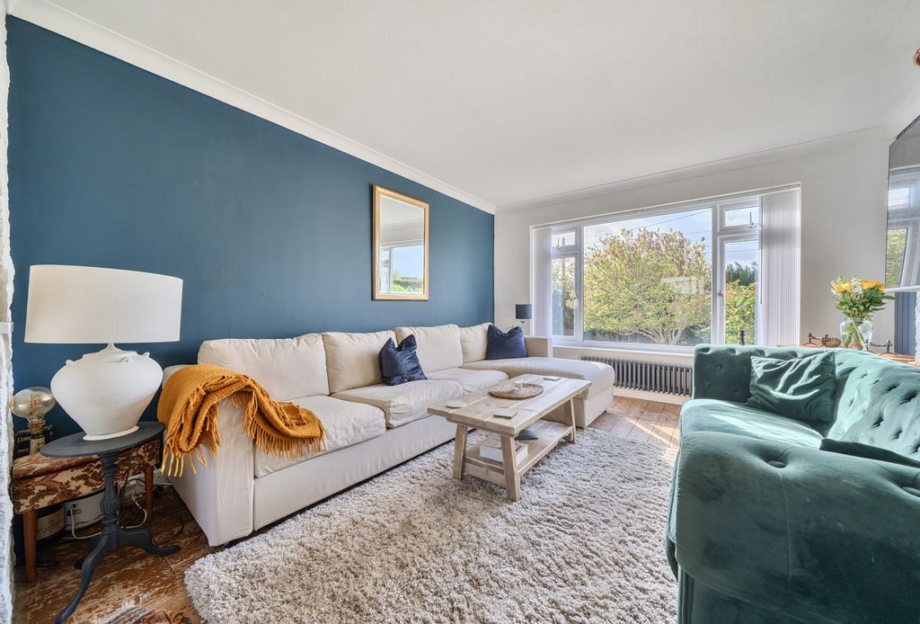 Property photo 3 of 24 Sitting Room