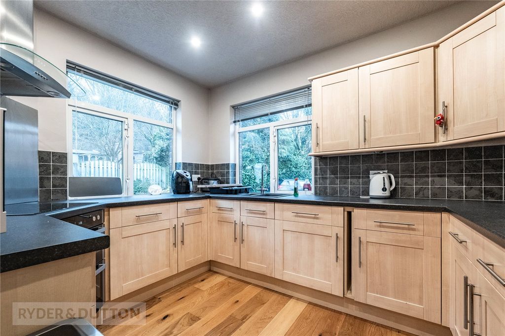 Property photo 3 of 24 Kitchen