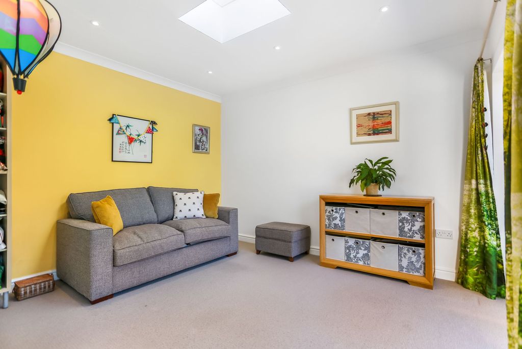 Property photo 3 of 22