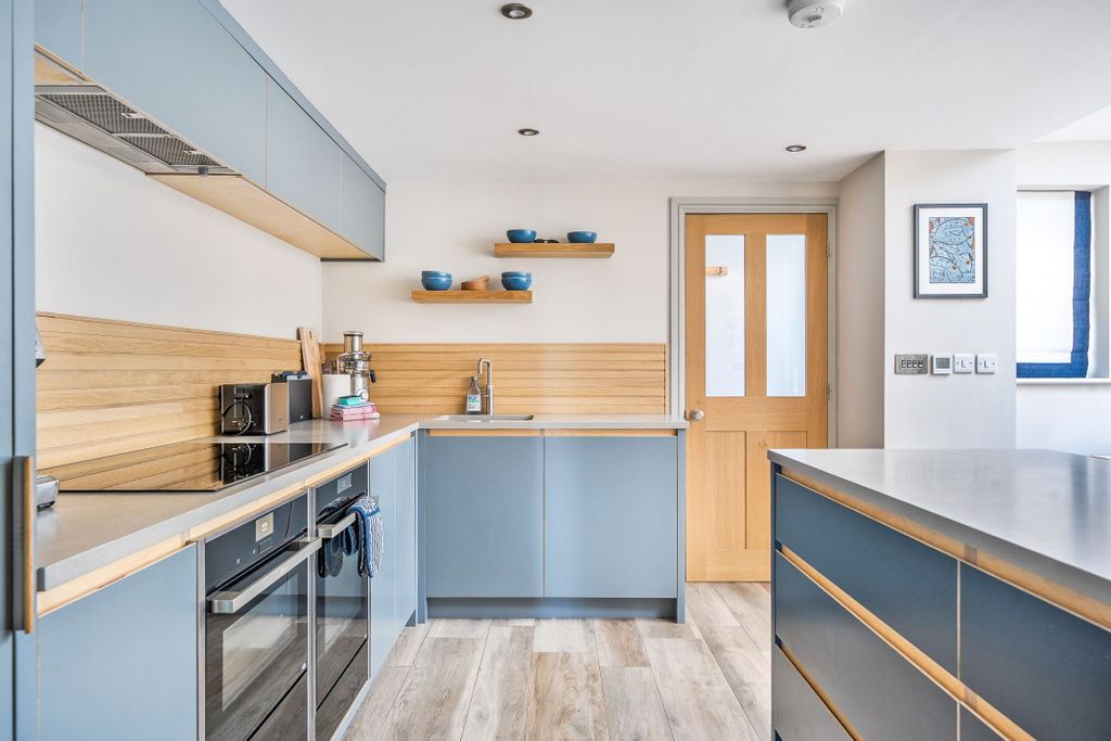 Property photo 3 of 26 Photo 3