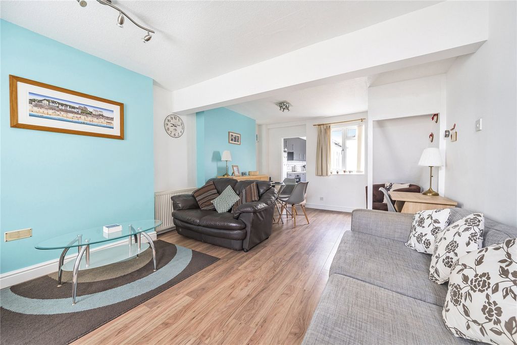 Property photo 2 of 16 Picture No. 02