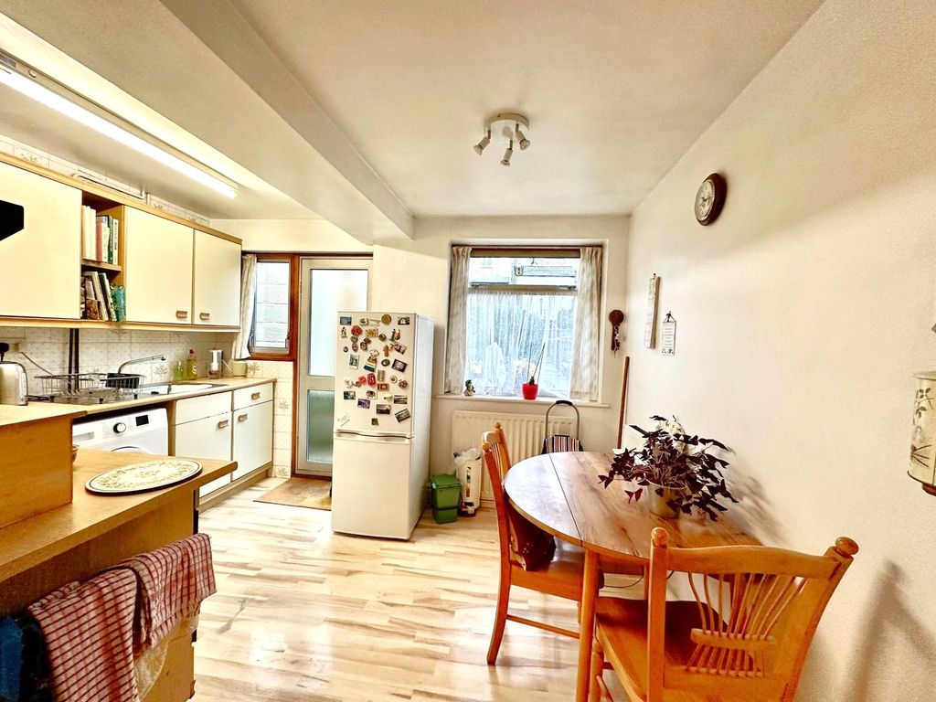 Property photo 2 of 10 Picture No. 01