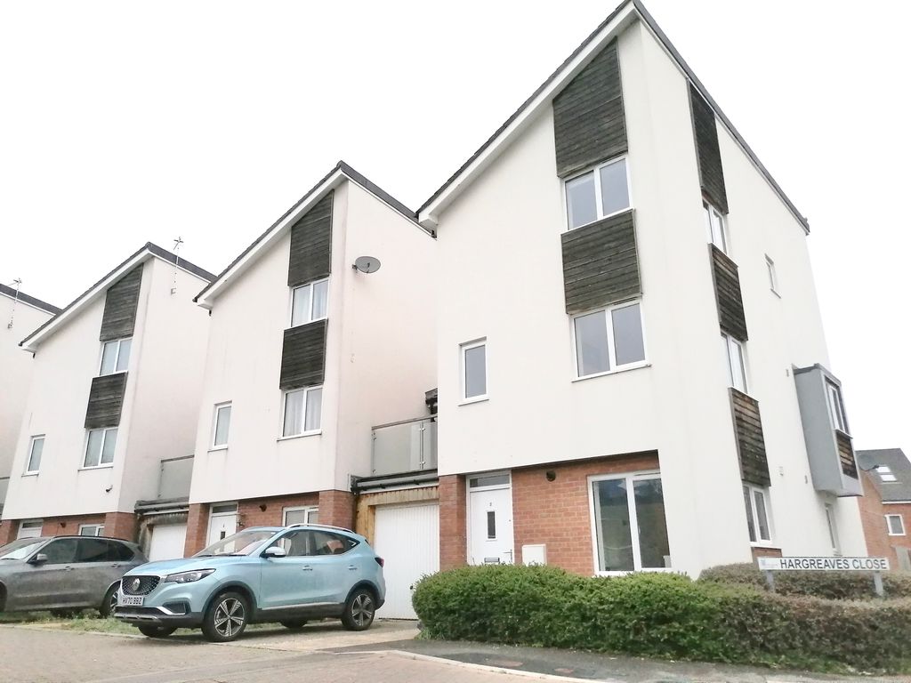 Property photo 1 of 9 Exterior