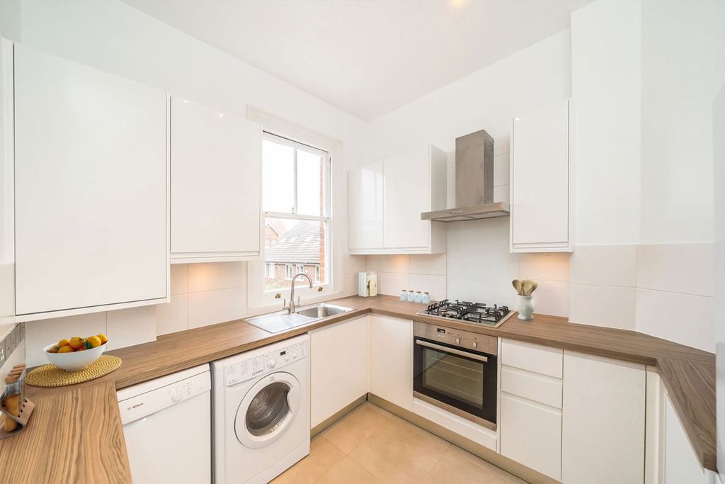 Property photo 3 of 5