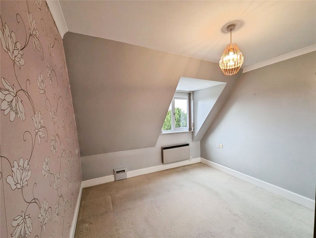 Property photo 3 of 16 Picture No. 27