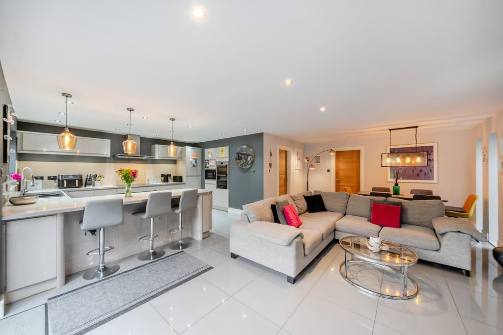 Property photo 2 of 20 Kitchen Living Diner.Jpg