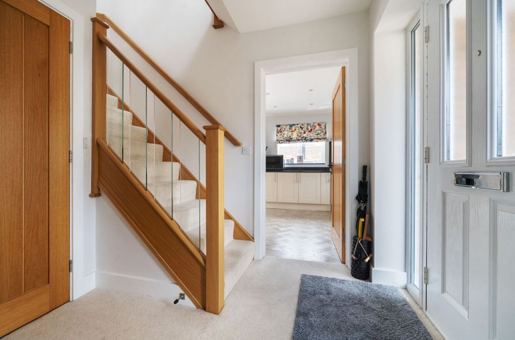 Additional image 7 of 3 bed detached house for saleSherwood Close, Liss GU33