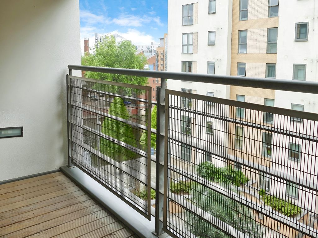 Property photo 3 of 7 Picture No. 17