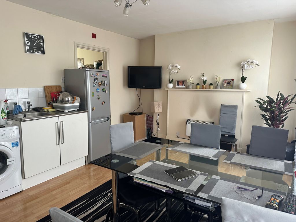 Property photo 3 of 4