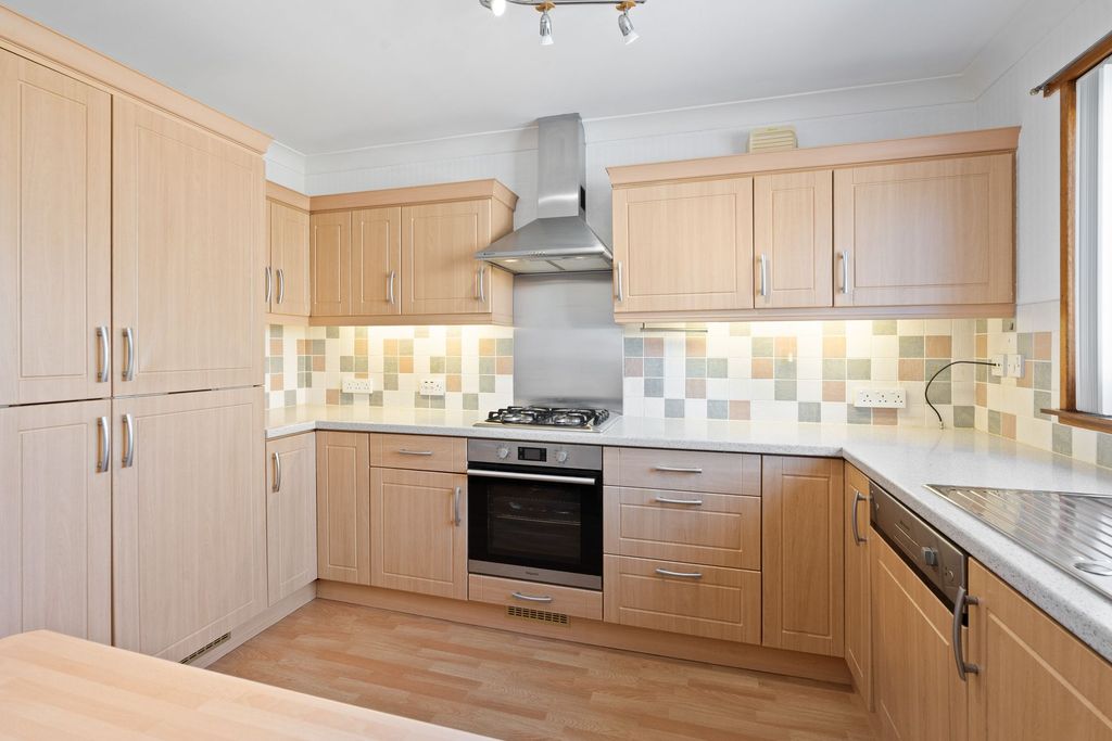 Property photo 3 of 29 Kitchen