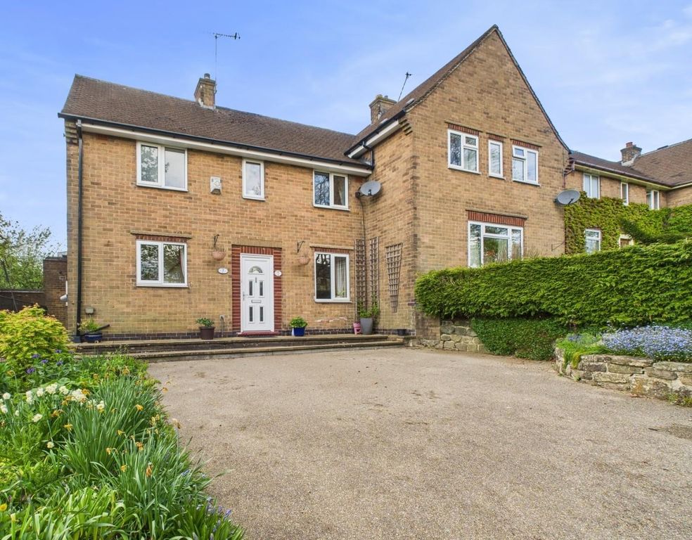 Property photo 1 of 34