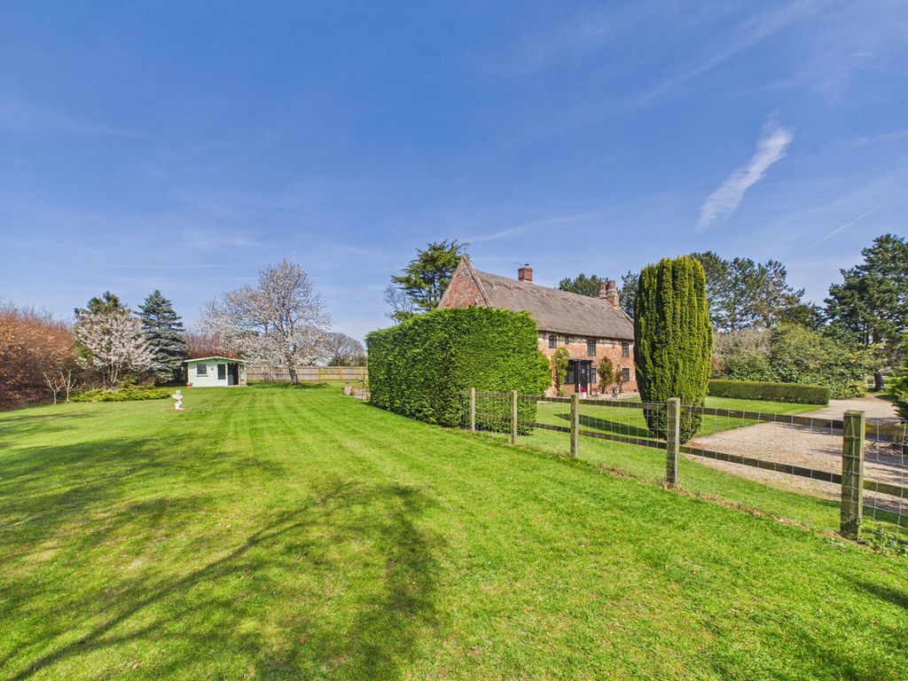 Property photo 1 of 34