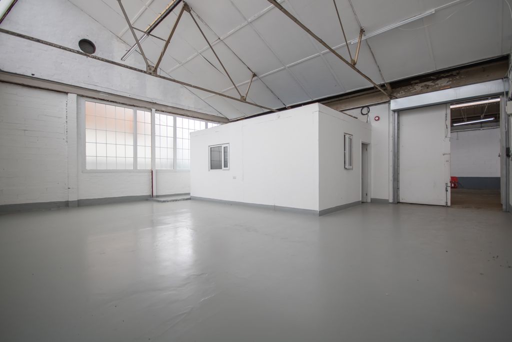 Property photo 3 of 9 Photo 2