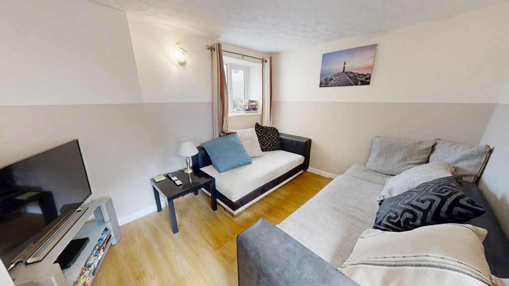Property photo 3 of 16 Mallams-Portland-Dorset-UK-10052026_165319