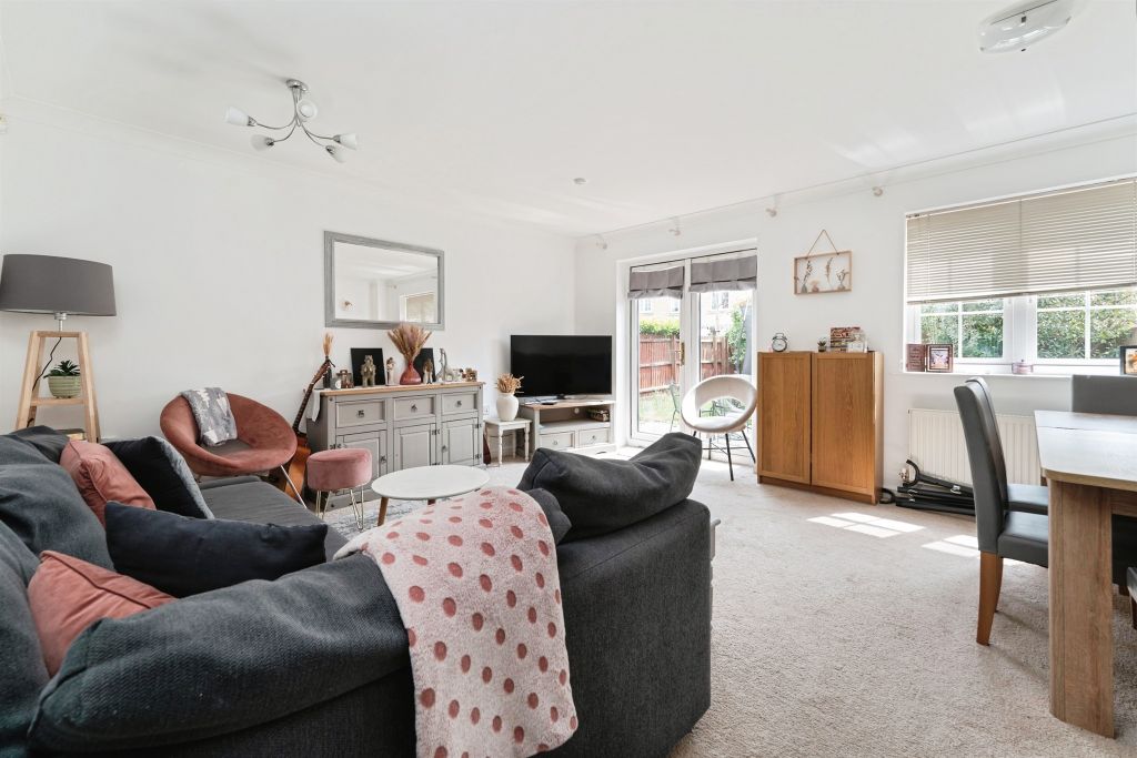 Property photo 3 of 18