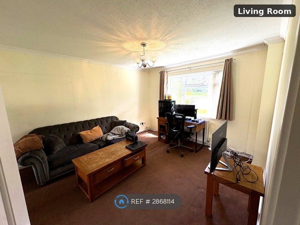 Property photo 2 of 9 Living Room