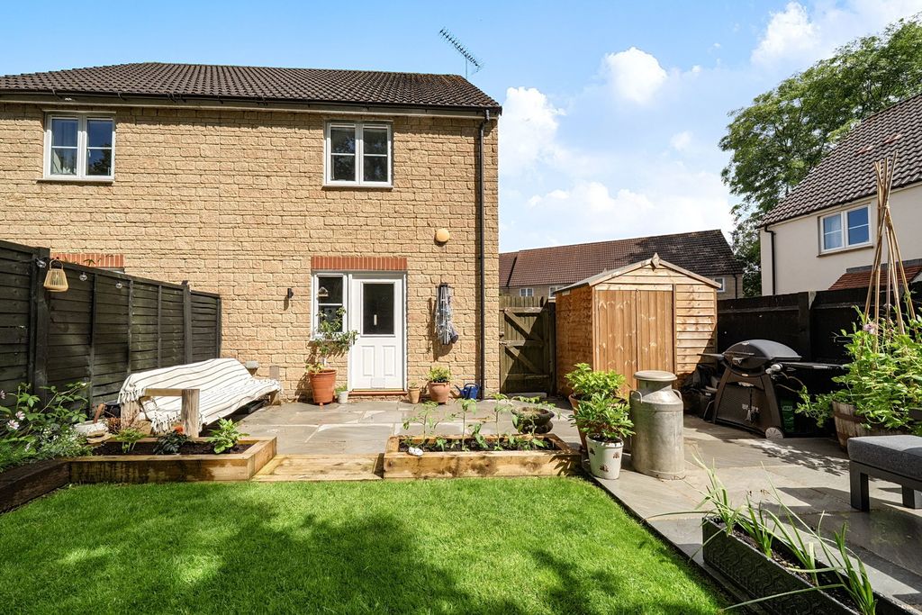 Property photo 1 of 22