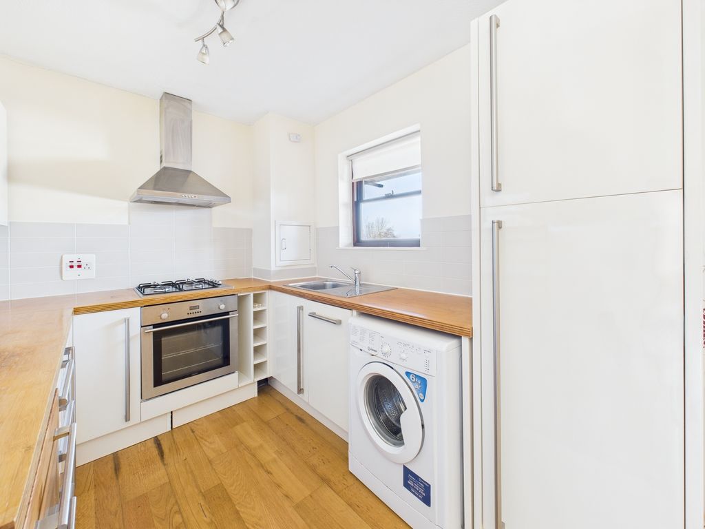 Property photo 2 of 14 Cam02545G0-Pr0347-Still002