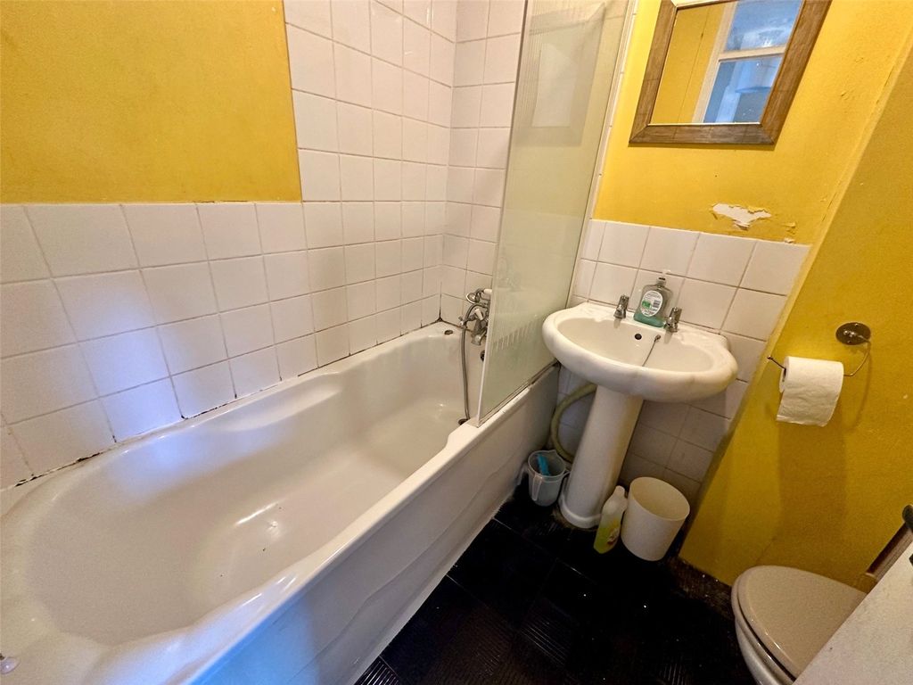 Property photo 2 of 15 Picture No. 01