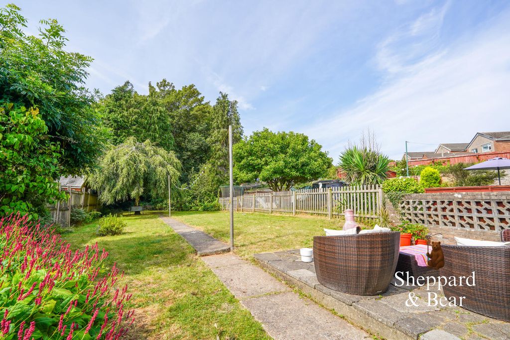 Property photo 3 of 31 Rear Garden