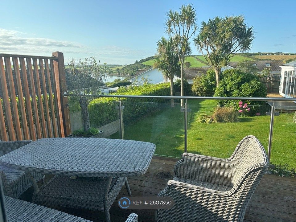 Property photo 2 of 14 Balcony