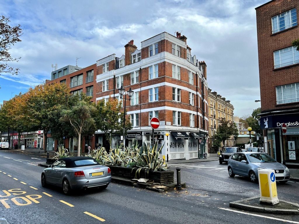 Property photo 3 of 3