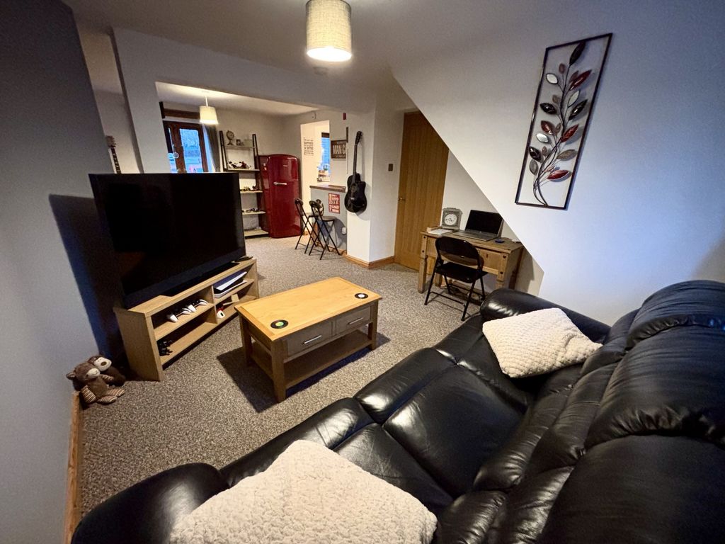 Property photo 2 of 13 Photo 7