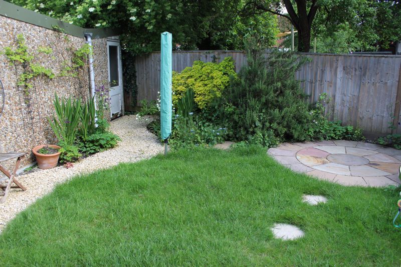 Property photo 3 of 16 Photo 2