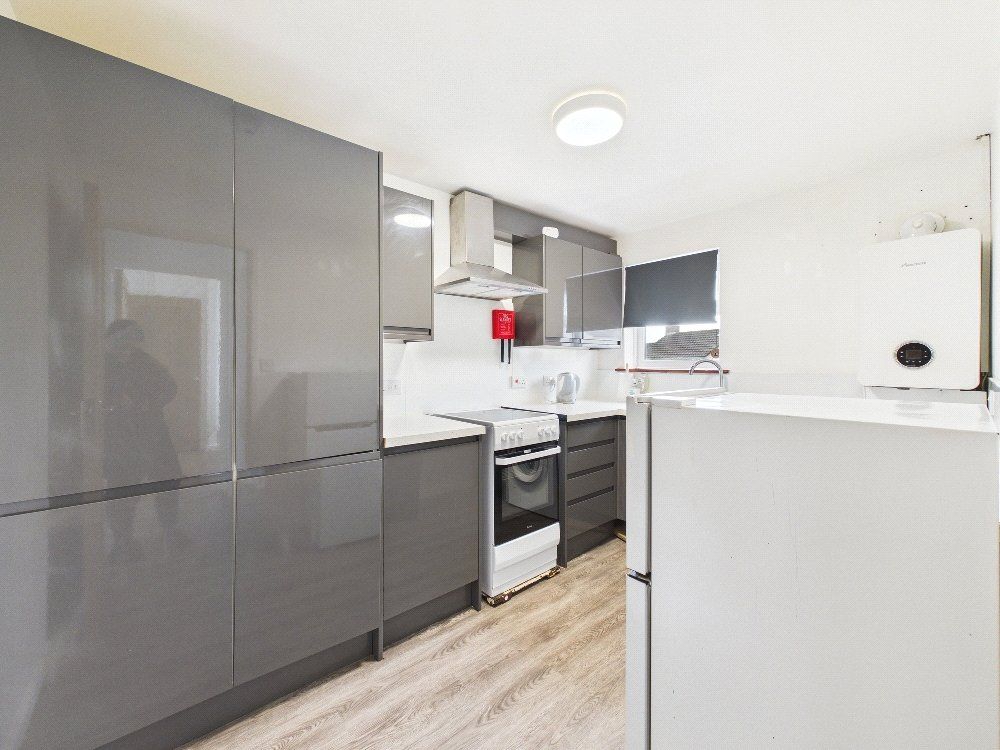 Property photo 2 of 9 Picture No. 17