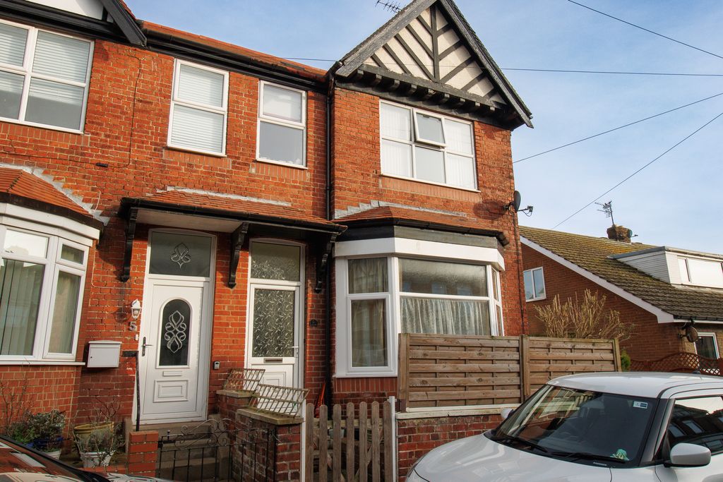Property photo 1 of 17