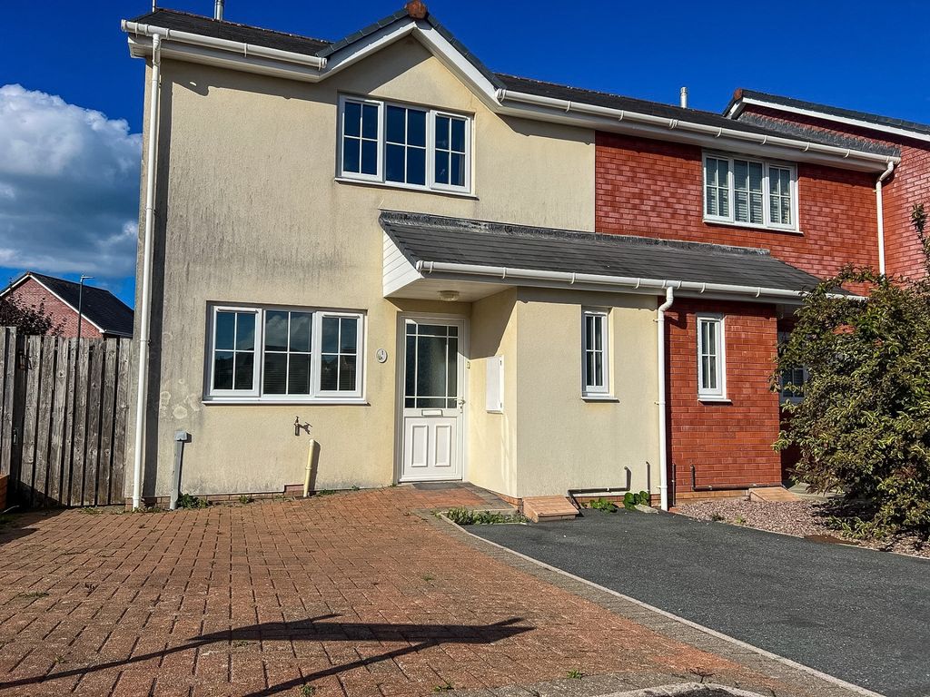 Property photo 2 of 12 Dddd8E55-3Ae4-4B6c-9194-c3E935149d38