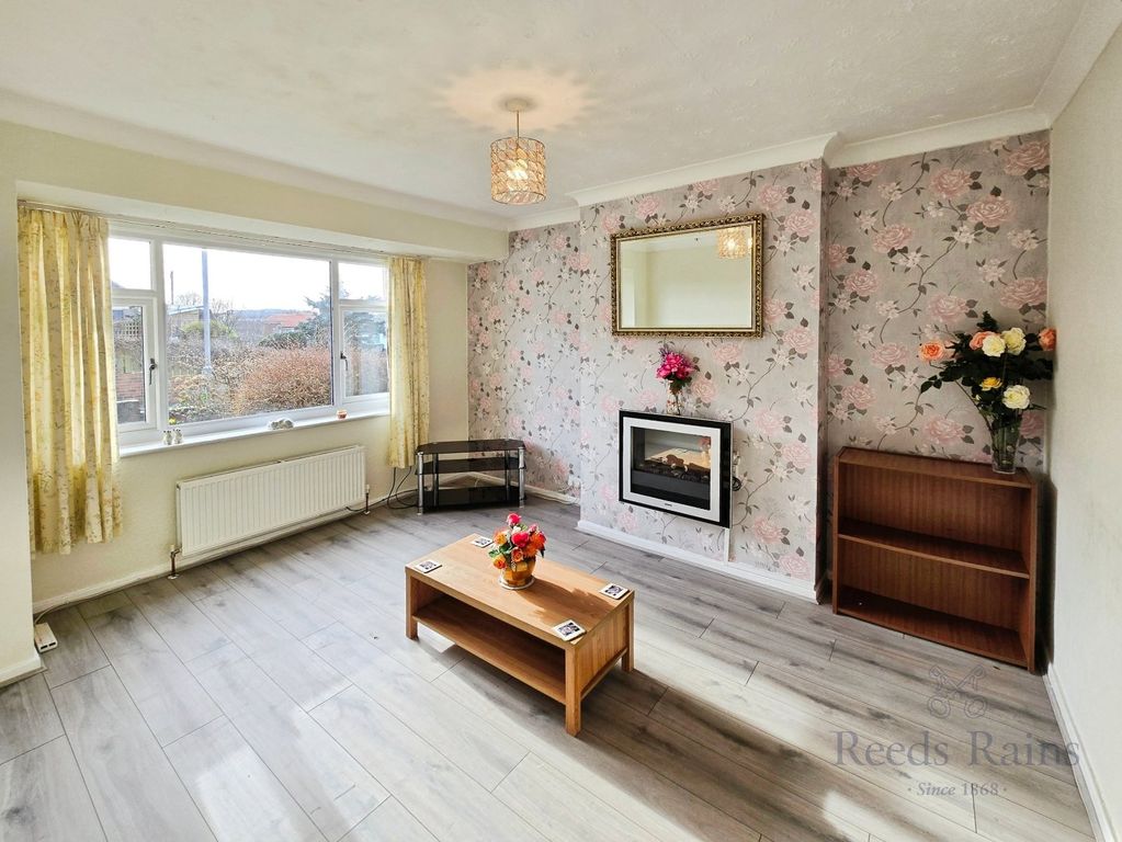 Property photo 2 of 18 Picture No. 27