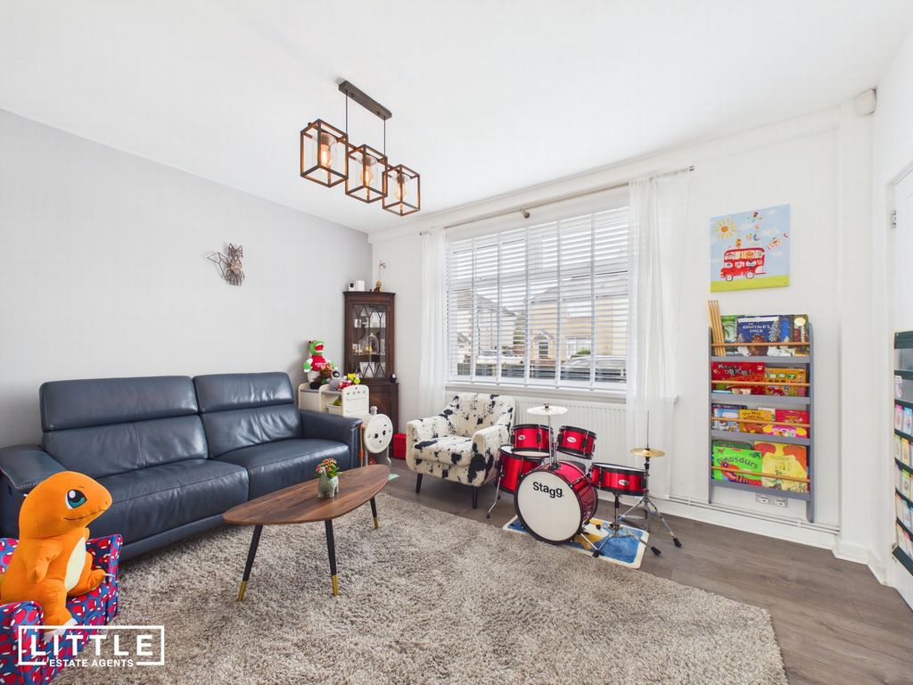 Property photo 2 of 28 Photo 18