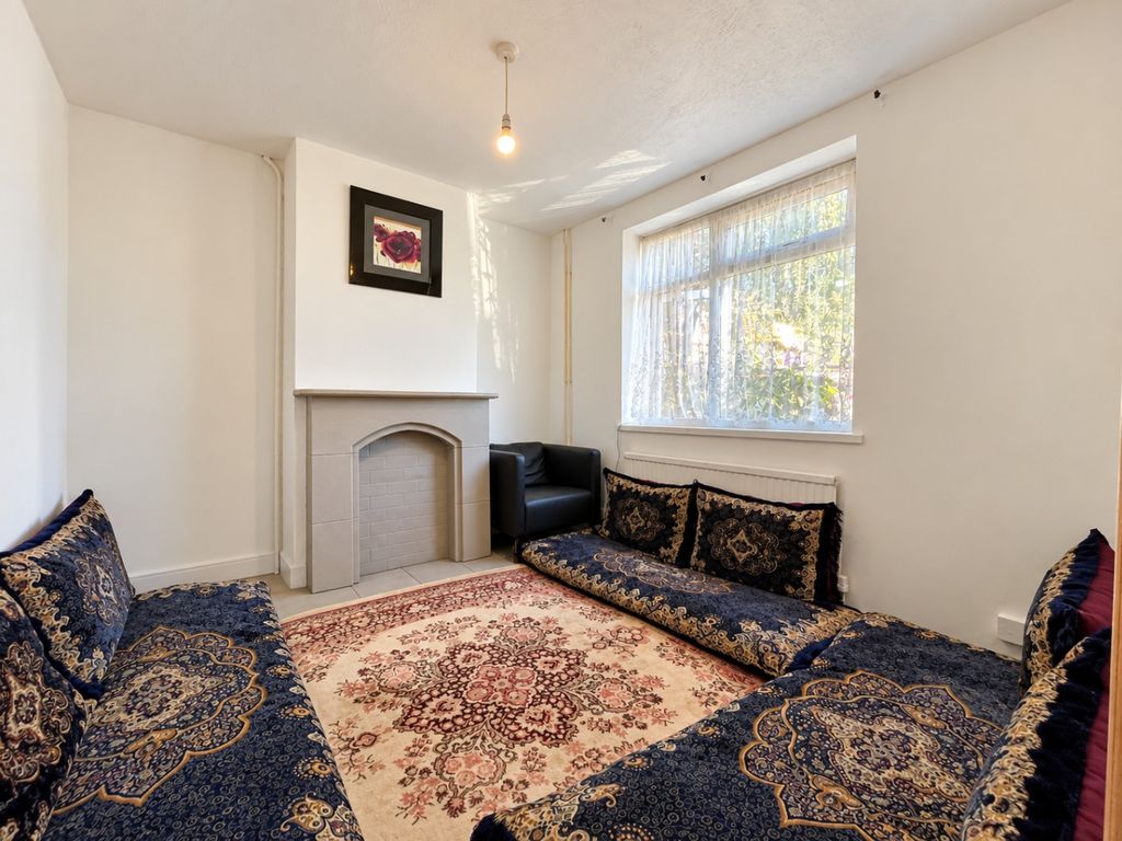 Property photo 3 of 10 5371224
