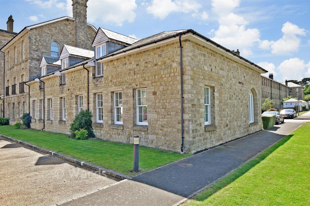 Property photo 1 of 15 External Rear