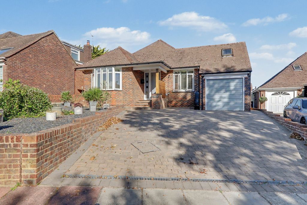 Property photo 1 of 24