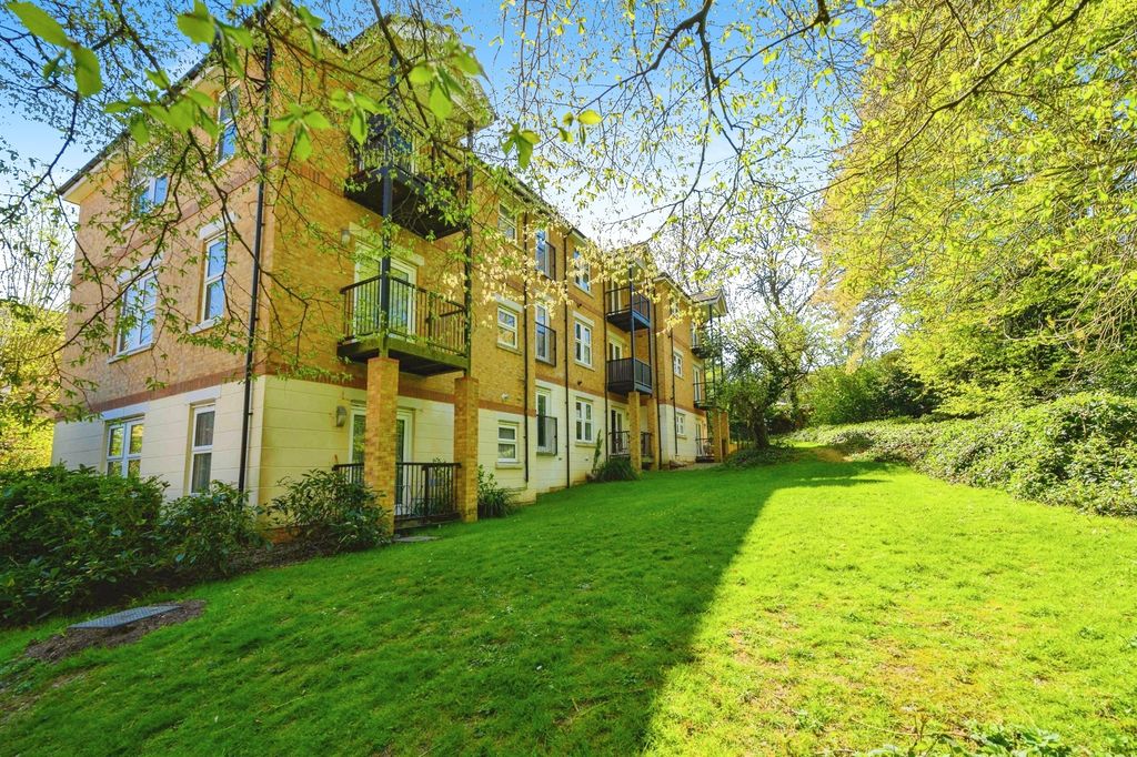 Property photo 1 of 15
