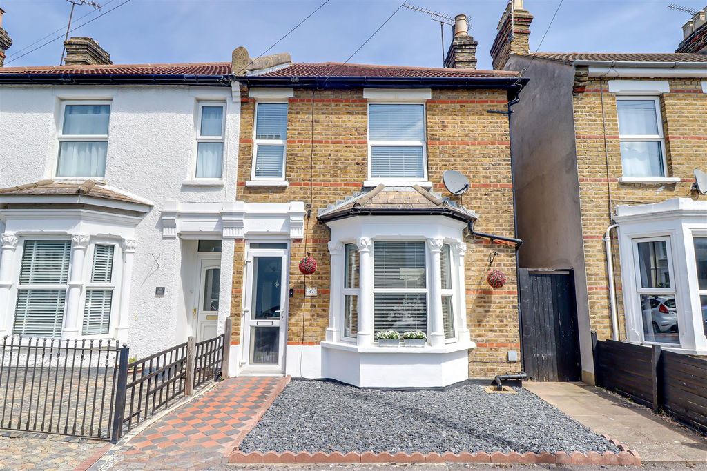 Property photo 1 of 24