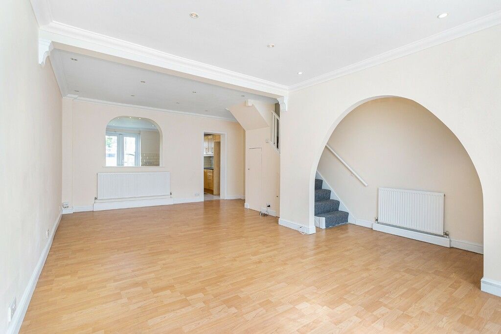 Property photo 3 of 10 Photo 03