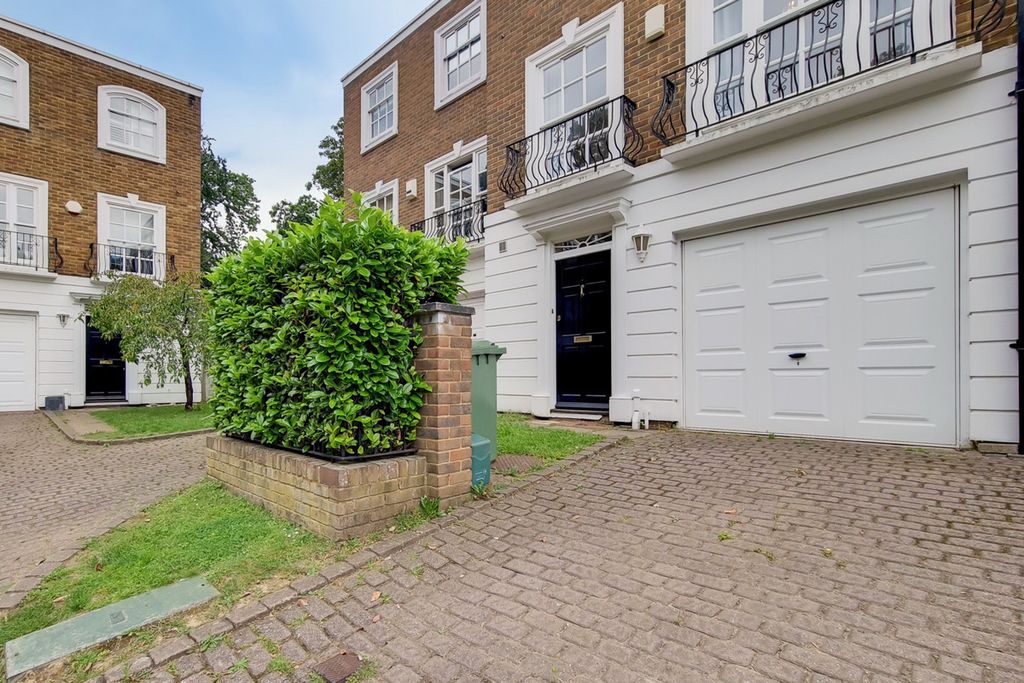 Property photo 2 of 19