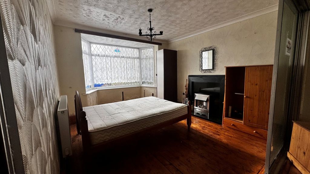 Property photo 2 of 8 Picture No. 05