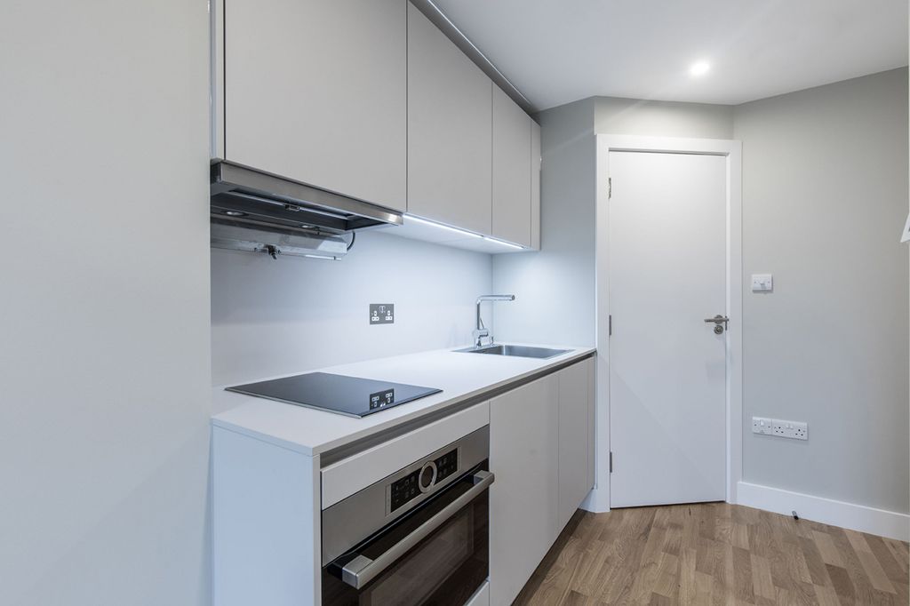 Property photo 3 of 10 Kitchen (Example)