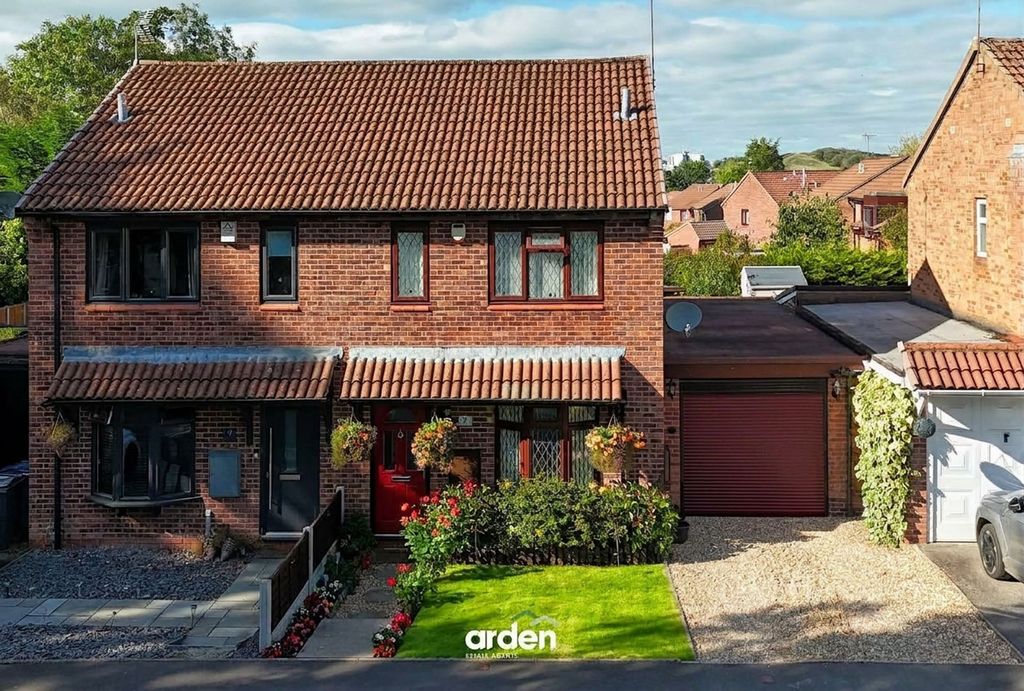 Property photo 1 of 17
