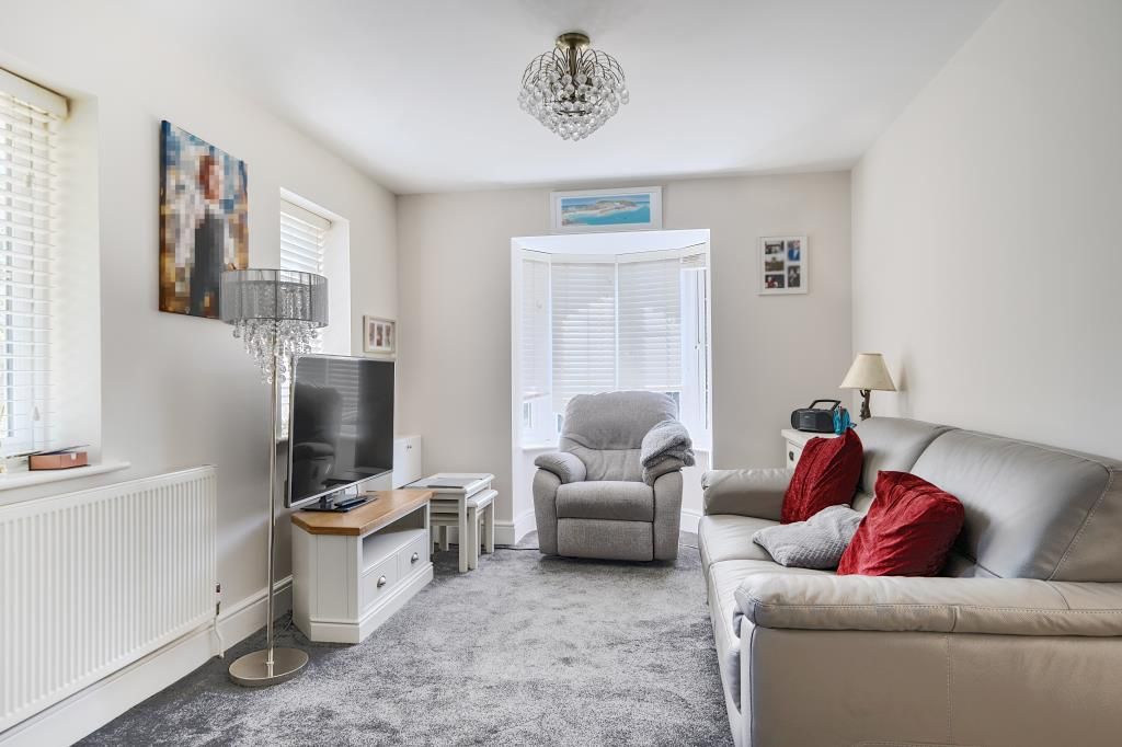 Property photo 3 of 9 Living Area