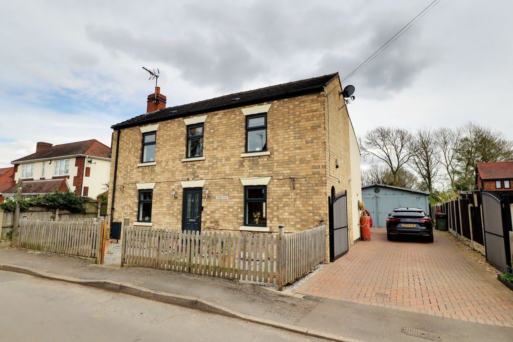 Property photo 1 of 23