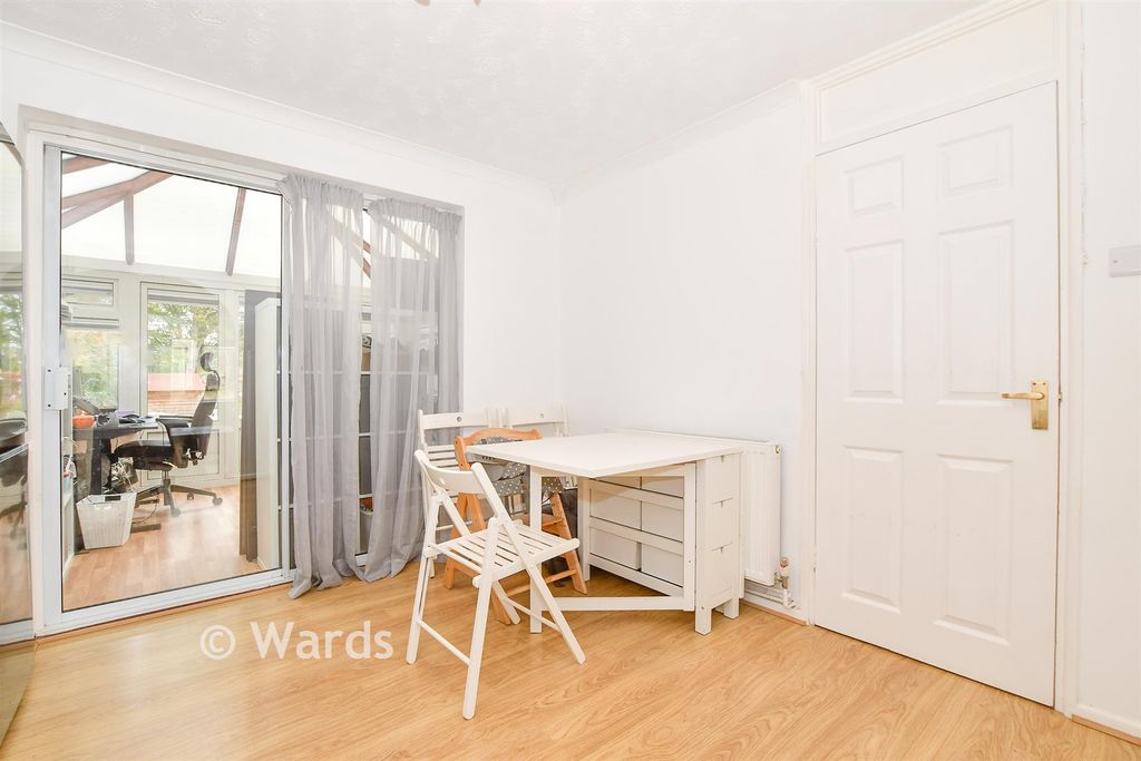 Property photo 3 of 13 Dining Area