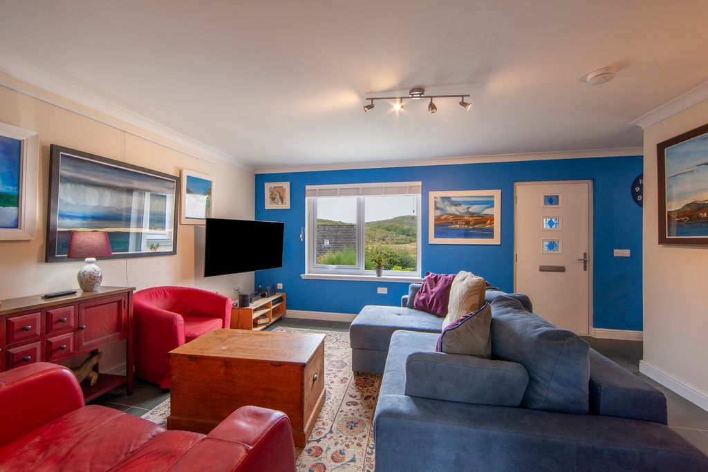 Property photo 3 of 19