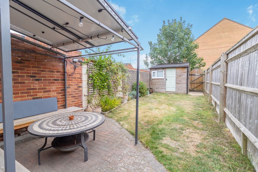 Property photo 2 of 16