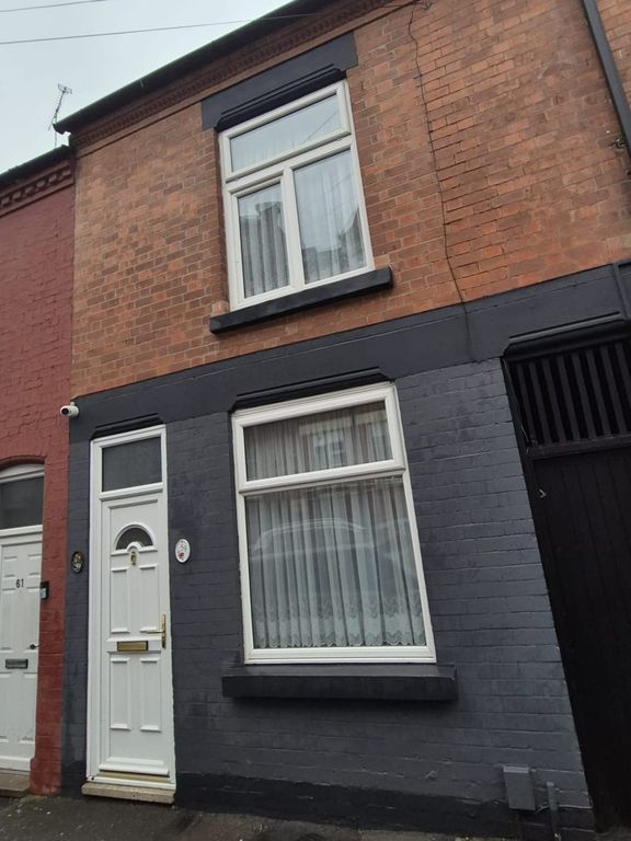 Property photo 1 of 7 Frontage